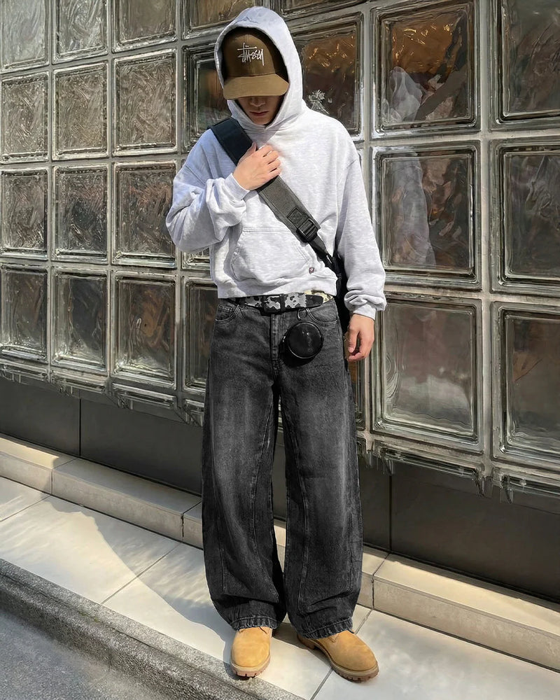 CASUAL OUTING LOOK